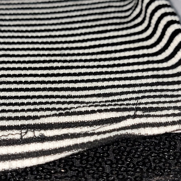 Acemi Halter Top Women's Medium Black and White Stripe Stretchy V-Neck Tank Top - Picture 2 of 6